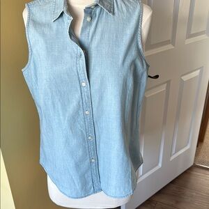 NWT. J. Crew Light Blue Sleeveless Button-Down Shirt